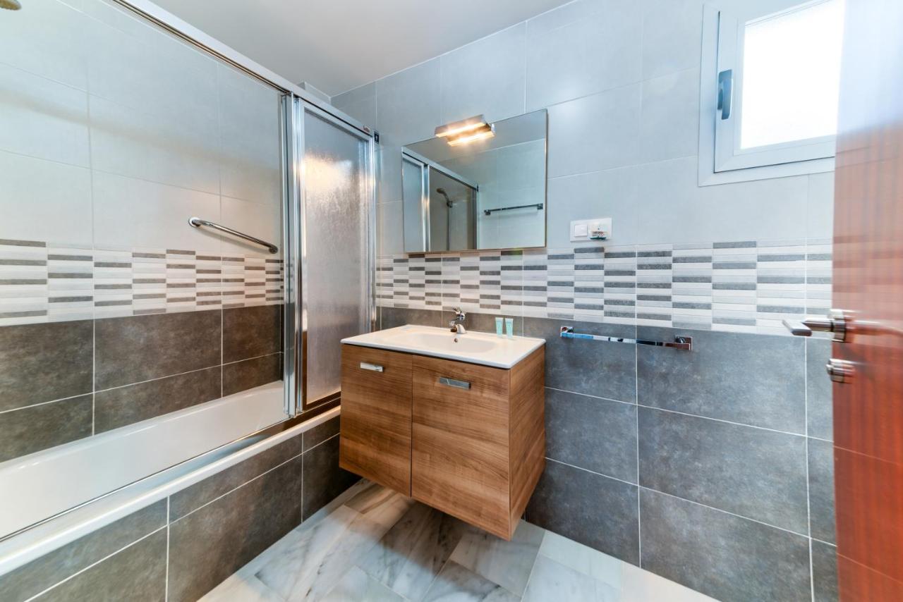 Holidays2Malaga Salitre Cerca Estacion Ave & Fibra Wifi Екстериор снимка